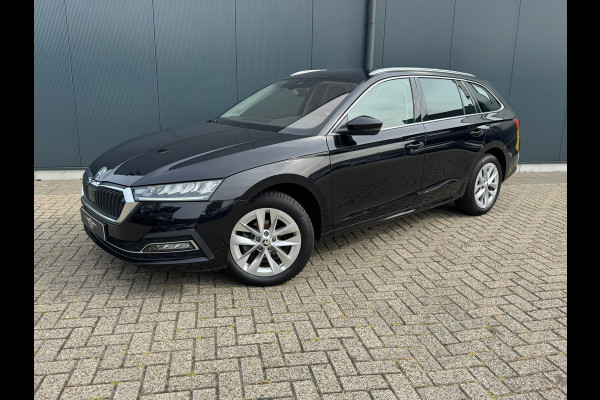 Škoda Octavia Combi 1.5 TSI * Sideassistent * Visueel Cockpit * Leder *