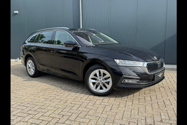 Škoda Octavia Combi 1.5 TSI * Sideassistent * Visueel Cockpit * Leder *
