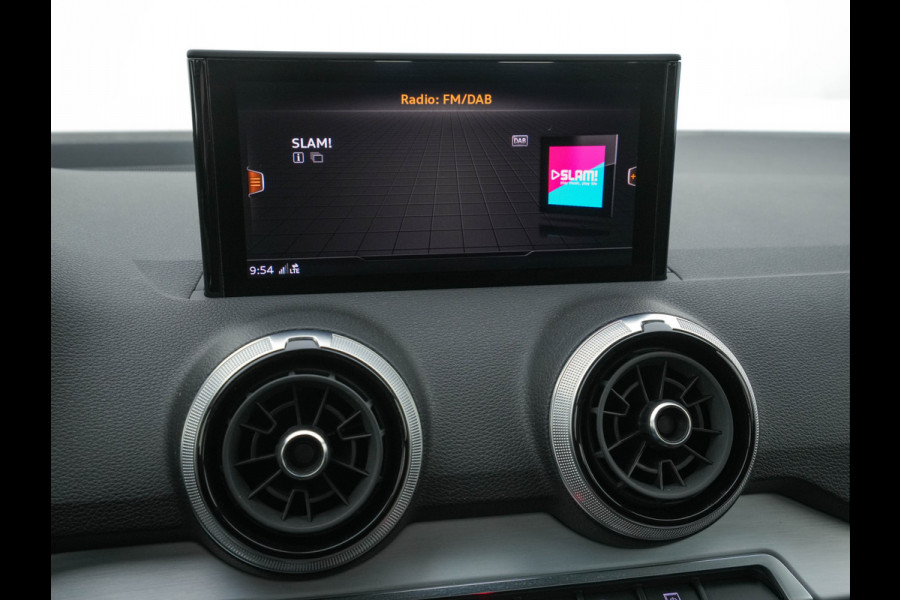 Audi Q2 30 TFSI S Edition S-Line-Sportpack *DIGI-COCKPIT | LEATHER-MICROFIBRE | MATRIX-LED | SPORT-SEATS | MMI-NAVI-TOUCH | DAB+ | ECC | CARPLAY | PDC | 17''ALU *