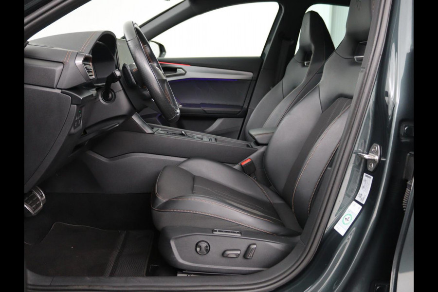 CUPRA Formentor 1.4 e-Hybrid VZ | 245pk | Stoel & stuurverwarming | 360 camera | Carplay | Adaptive cruise | Navigatie | Sfeerverlichting | Memory | Full LED | Keyless