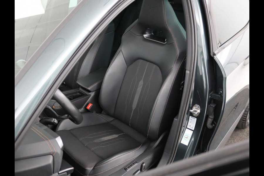 CUPRA Formentor 1.4 e-Hybrid VZ | 245pk | Stoel & stuurverwarming | 360 camera | Carplay | Adaptive cruise | Navigatie | Sfeerverlichting | Memory | Full LED | Keyless