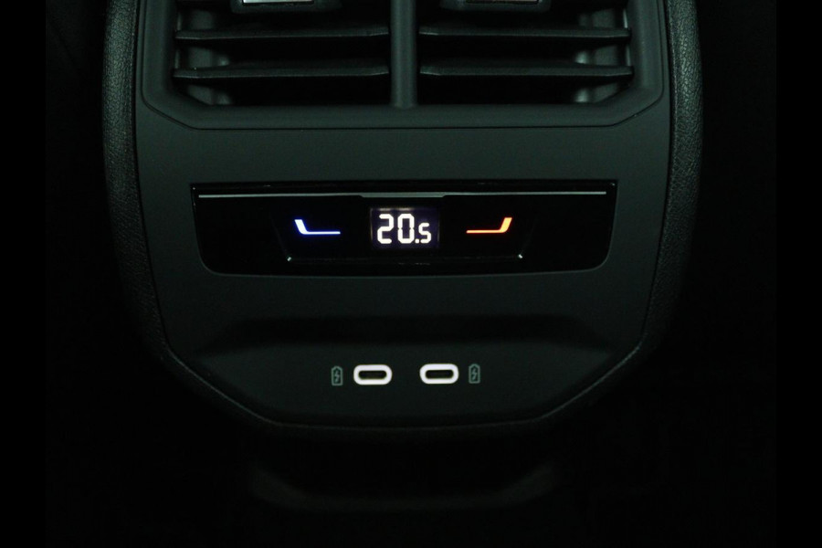 CUPRA Formentor 1.4 e-Hybrid VZ | 245pk | Stoel & stuurverwarming | 360 camera | Carplay | Adaptive cruise | Navigatie | Sfeerverlichting | Memory | Full LED | Keyless