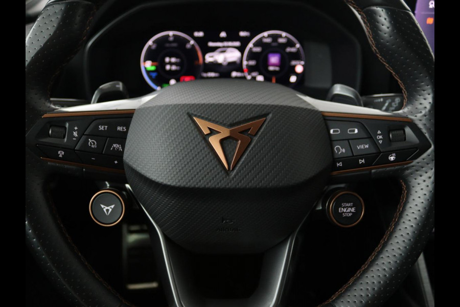 CUPRA Formentor 1.4 e-Hybrid VZ | 245pk | Stoel & stuurverwarming | 360 camera | Carplay | Adaptive cruise | Navigatie | Sfeerverlichting | Memory | Full LED | Keyless