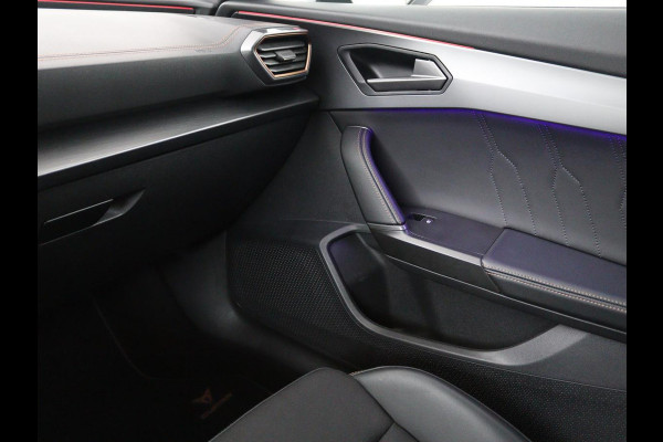 CUPRA Formentor 1.4 e-Hybrid VZ | 245pk | Stoel & stuurverwarming | 360 camera | Carplay | Adaptive cruise | Navigatie | Sfeerverlichting | Memory | Full LED | Keyless