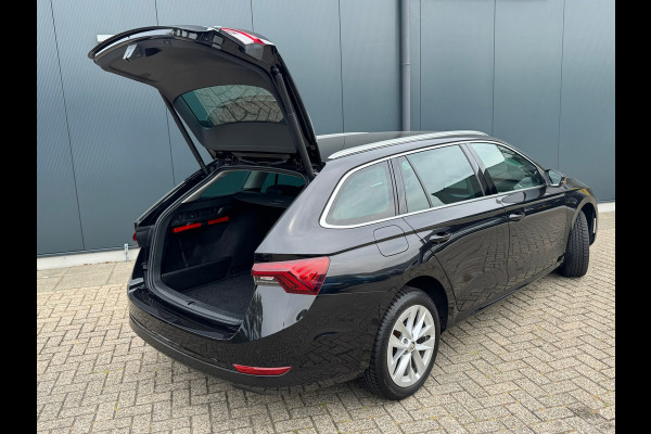 Škoda Octavia Combi 1.5 TSI * Sideassistent * Visueel Cockpit * Leder *