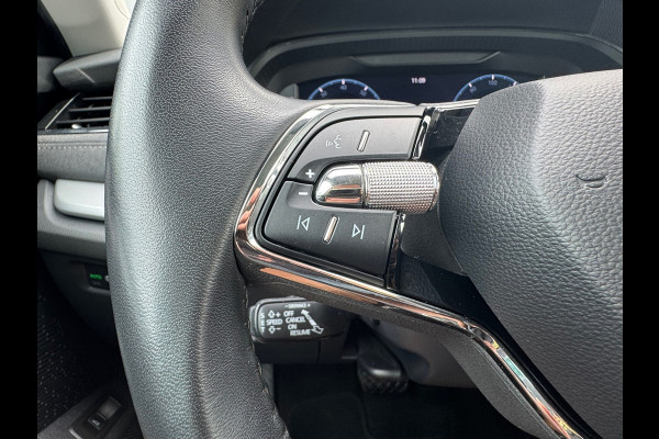 Škoda Octavia Combi 1.5 TSI * Sideassistent * Visueel Cockpit * Leder *