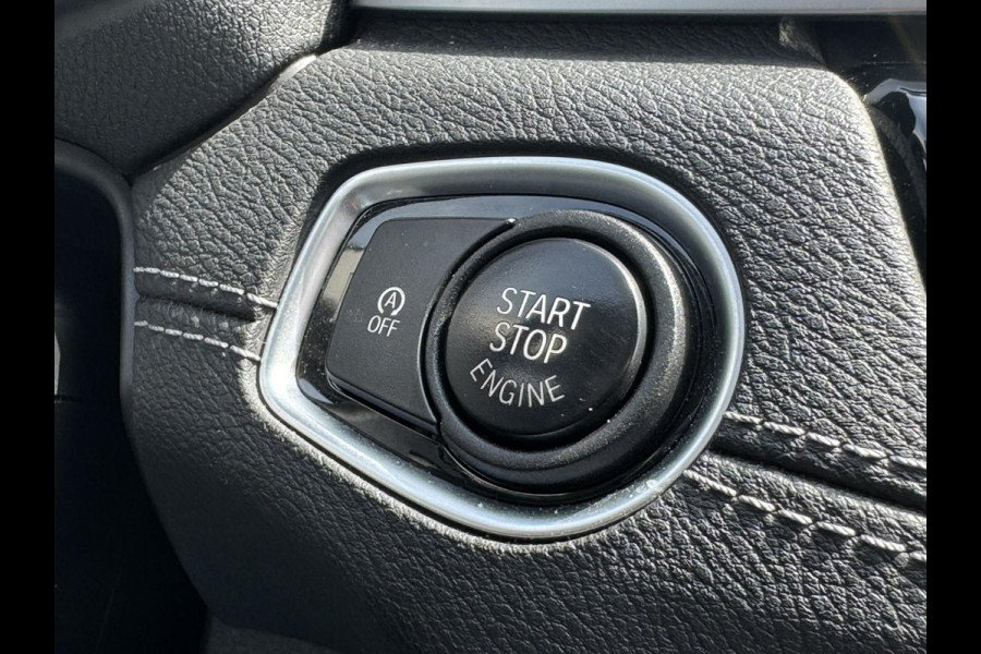 BMW X1 SDrive18i High Executive Trekhaak Navigatie Led verlichting Clima Cruise Panorama