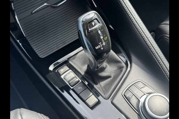 BMW X1 SDrive18i High Executive Trekhaak Navigatie Led verlichting Clima Cruise Panorama