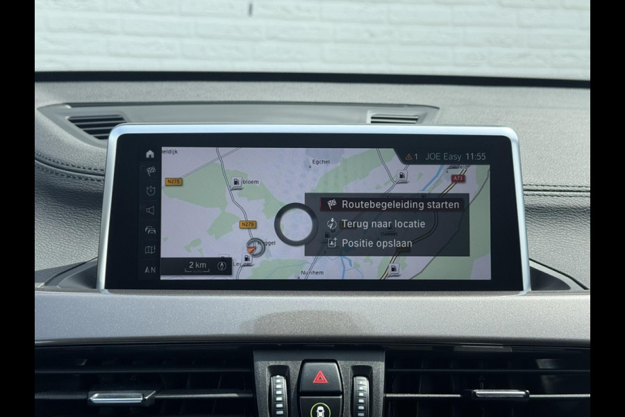 BMW X1 SDrive18i High Executive Trekhaak Navigatie Led verlichting Clima Cruise Panorama