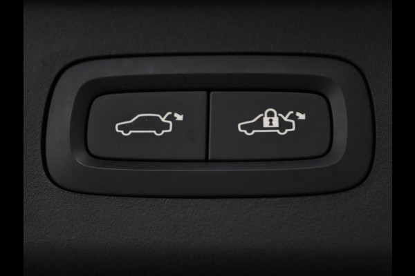 Lynk & Co 01 1.5 Plug In | Panoramadak | Infinity by Harman | 360 camera | Adaptive cruise | Stoelverwarming | Carplay | Memory | Full LED