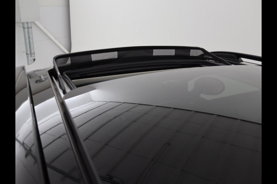 Lynk & Co 01 1.5 Plug In | Panoramadak | Infinity by Harman | 360 camera | Adaptive cruise | Stoelverwarming | Carplay | Memory | Full LED