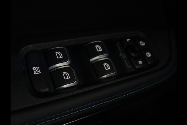 Lynk & Co 01 1.5 Plug In | Panoramadak | Infinity by Harman | 360 camera | Adaptive cruise | Stoelverwarming | Carplay | Memory | Full LED