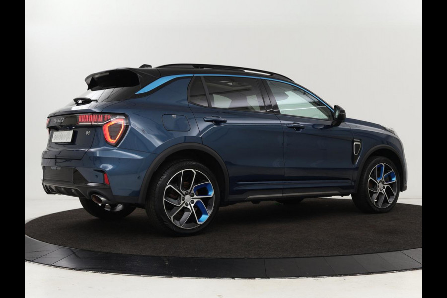 Lynk & Co 01 1.5 Plug In | Panoramadak | Infinity by Harman | 360 camera | Adaptive cruise | Stoelverwarming | Carplay | Memory | Full LED