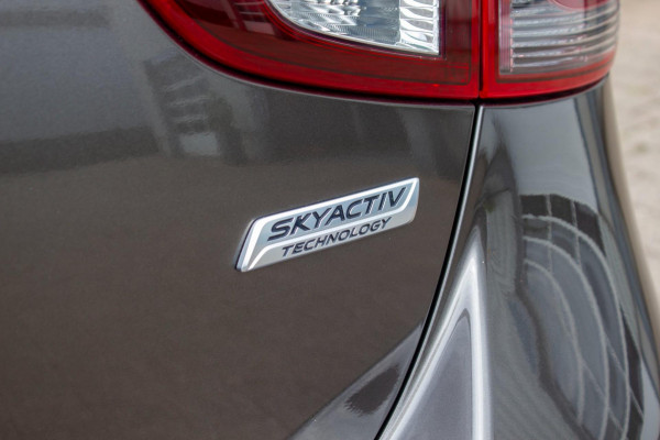 Mazda 2 1.5 Skyactiv-G S | Prijs rijklaar incl. 12 mnd garantie | Stoelverwarming Cruise Pdc Airco BT