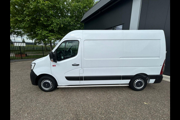 Renault Master T35 2.3 dCi 180 L2H3 Energy