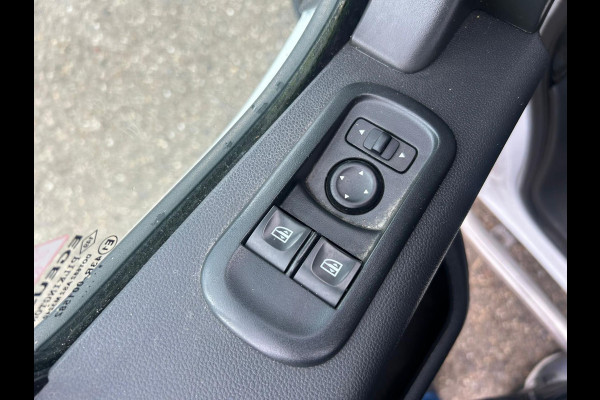 Renault Master T35 2.3 dCi 180 L2H3 Energy