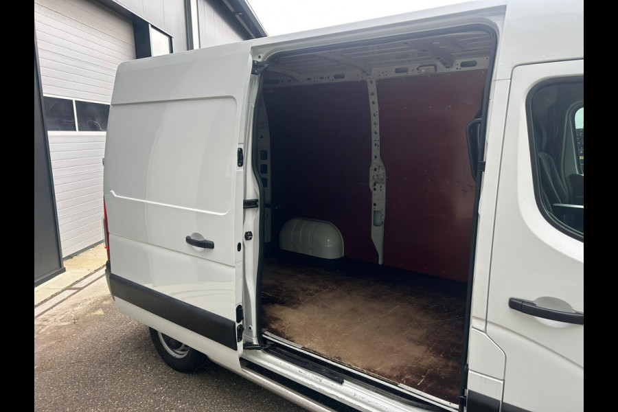 Renault Master T35 2.3 dCi 180 L2H3 Energy