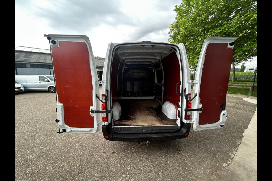 Renault Master T35 2.3 dCi 180 L2H3 Energy