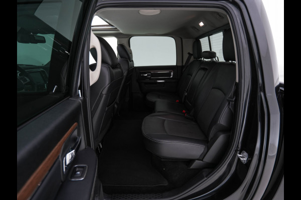 Dodge Ram 1500 5.7 V8 HEMI LARAMIE Quad-Cab 6'4 [ 5-Pers. ] Aut. *PANO | LUXURY-LEATHER | MEMORY-PACK | ALPINE-SOUNDSYSTEM | CAMERA | NAVI-FULLMAP | HEATED-COOLED-COMFORTSEATS| TOWBAR | 20''ALU*
