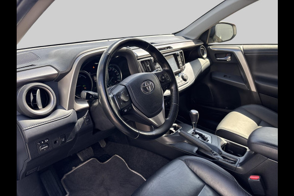 Toyota RAV4 2.5 Hybrid AWD Energy Plus | leder | JBL audio | ACC | stoelverwarming | elektrische achterklep | navigatie | stoelverwarming | blind-spot | PDC | LED |