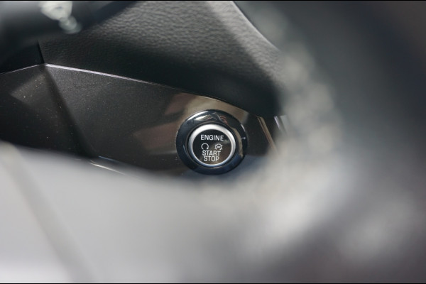 Ford Kuga 120PK Titanium TREKHAAK | CARPLAY | KEYLESS | CAMERA | ELEK.KLEP