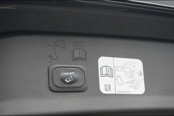 Ford Kuga 120PK Titanium TREKHAAK | CARPLAY | KEYLESS | CAMERA | ELEK.KLEP