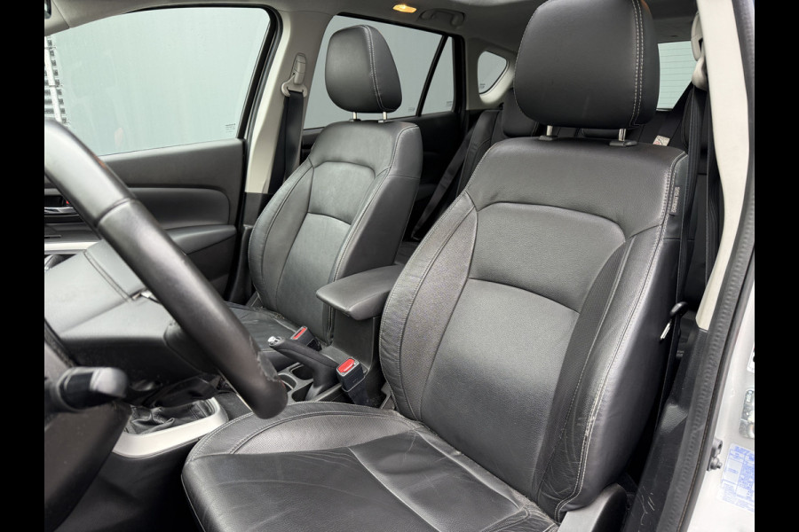 Suzuki S-Cross BWJ 2017 | 1.4 141PK High Executive | TREKHAAK | LEER | PANO DAK | NAVI | CLIMA | CAMERA A |