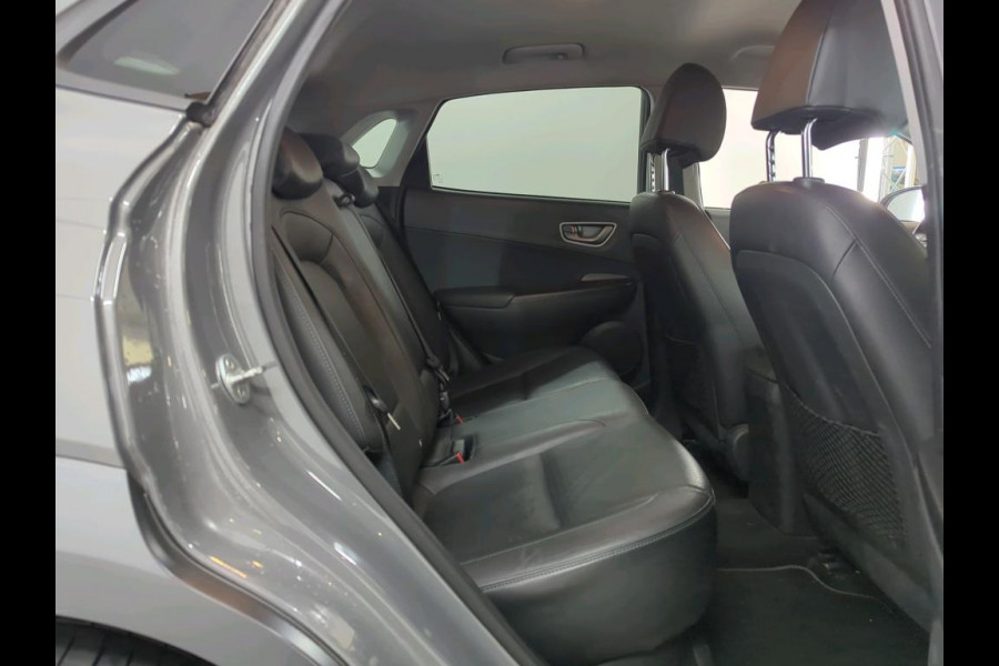 Hyundai Kona EV Premium 64 kWh NL AUTO | CAMERA | STOELKOELING | STOELVERW | ! 2DE PINKSTERDAG GEOPEND VAN 10:00 UUR T/M 17:00 UUR