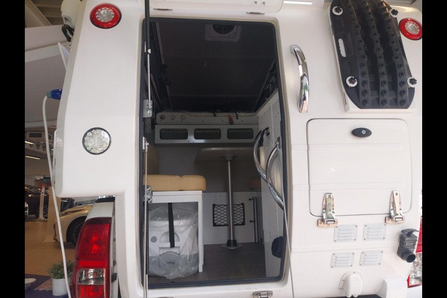 Toyota Hilux CAMPER OPBOUW *NIEUW* (€25.000,- ex.BTW) / €30.250,- incl. BTW