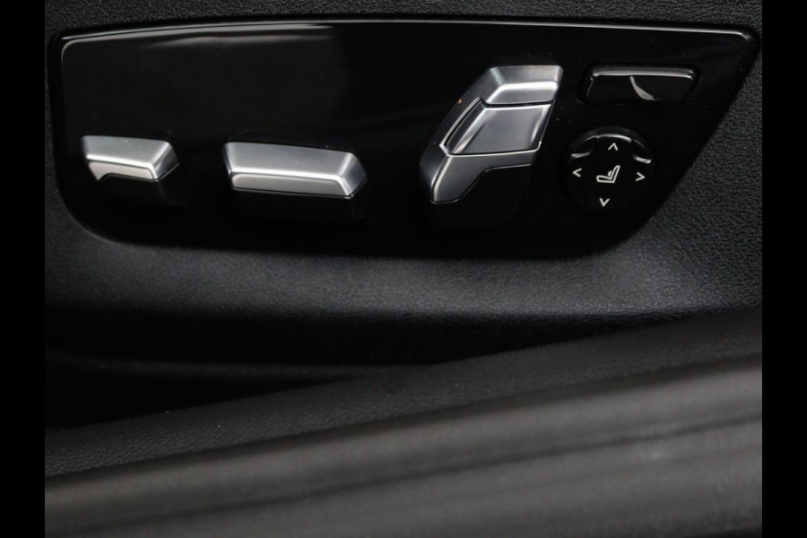 BMW 5 Serie 530e Business Edition Plus | LaserLight | Leder | Stoelverwarming | Carplay | Live Cockpit | Navigatie | Memory | Parkeerhulp | Climate control