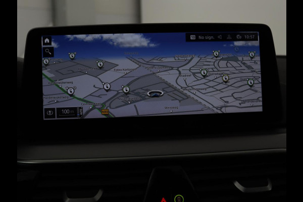 BMW 5 Serie 530e Business Edition Plus | LaserLight | Leder | Stoelverwarming | Carplay | Live Cockpit | Navigatie | Memory | Parkeerhulp | Climate control