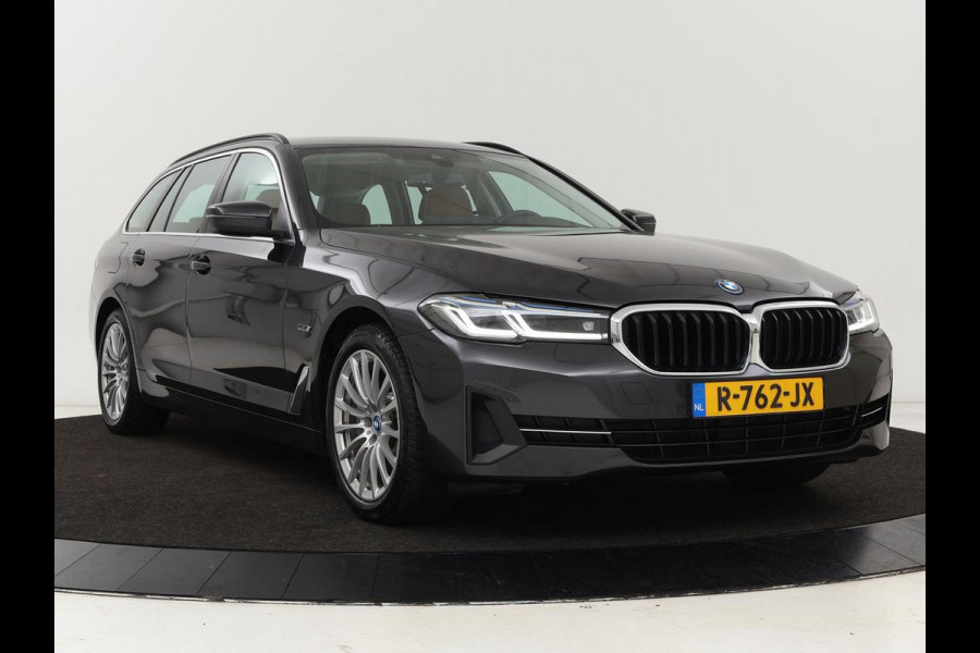 BMW 5 Serie 530e Business Edition Plus | LaserLight | Leder | Stoelverwarming | Carplay | Live Cockpit | Navigatie | Memory | Parkeerhulp | Climate control