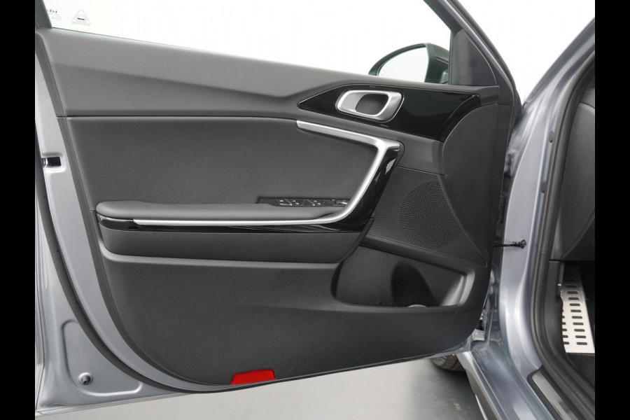 Kia Ceed 1.5 T-GDi GT-Line - Cruise Control - Climate Control - Navigatie - Stoel/Stuurverwarming - Fabrieksgarantie Tot 2032