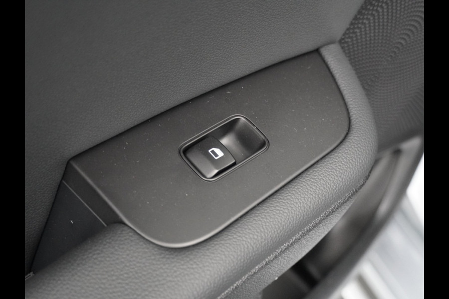 Kia Ceed 1.5 T-GDi GT-Line - Cruise Control - Climate Control - Navigatie - Stoel/Stuurverwarming - Fabrieksgarantie Tot 2032