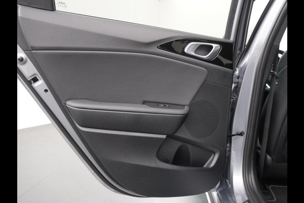 Kia Ceed 1.5 T-GDi GT-Line - Cruise Control - Climate Control - Navigatie - Stoel/Stuurverwarming - Fabrieksgarantie Tot 2032