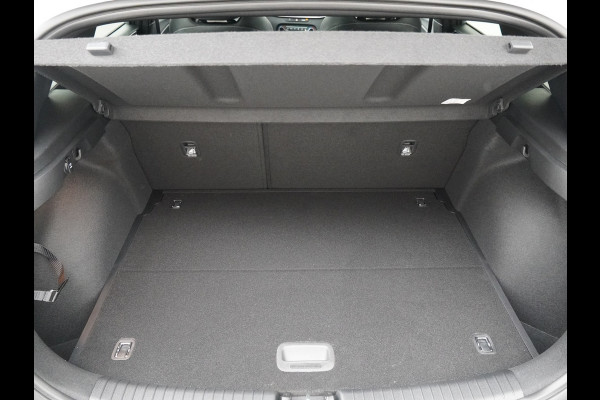 Kia Ceed 1.5 T-GDi GT-Line - Cruise Control - Climate Control - Navigatie - Stoel/Stuurverwarming - Fabrieksgarantie Tot 2032