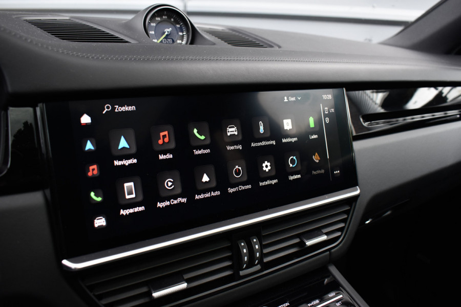 Porsche Cayenne Coupé (8-7 beschikbaar) 3.0 E-Hybrid 462pk Sport Design | Panoramadak | 22'' Velgen | ACC | Head-Up | Bose | Sportchrono | Leder Dashbord |