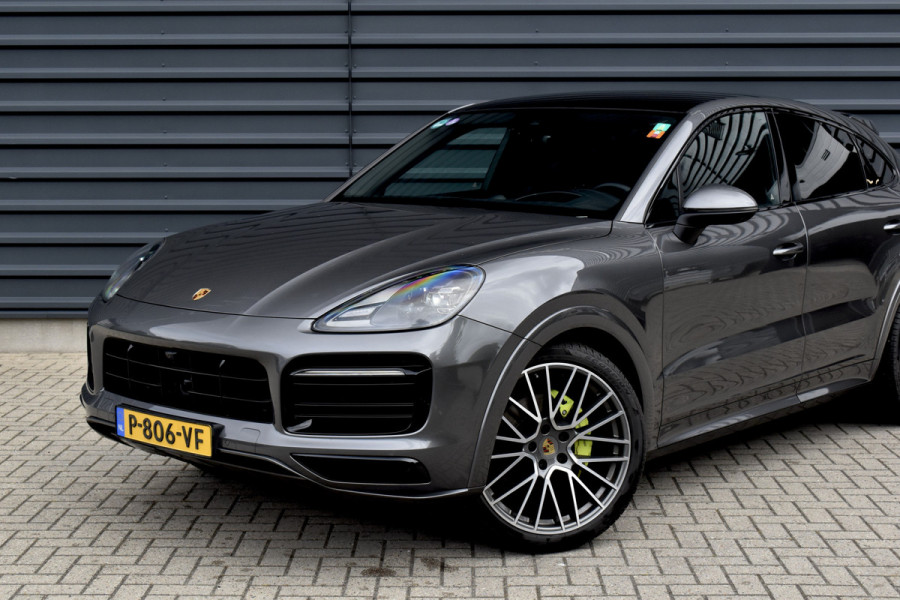 Porsche Cayenne Coupé (8-7 beschikbaar) 3.0 E-Hybrid 462pk Sport Design | Panoramadak | 22'' Velgen | ACC | Head-Up | Bose | Sportchrono | Leder Dashbord |