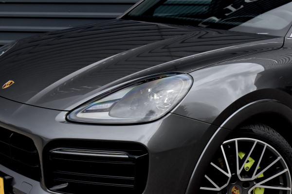 Porsche Cayenne Coupé (8-7 beschikbaar) 3.0 E-Hybrid 462pk Sport Design | Panoramadak | 22'' Velgen | ACC | Head-Up | Bose | Sportchrono | Leder Dashbord |