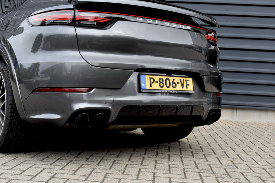 Porsche Cayenne Coupé (8-7 beschikbaar) 3.0 E-Hybrid 462pk Sport Design | Panoramadak | 22'' Velgen | ACC | Head-Up | Bose | Sportchrono | Leder Dashbord |