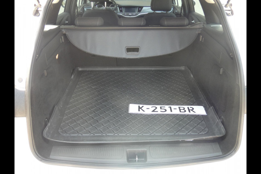 Opel Astra Sports Tourer 1.2 Edition | TREKHAAK | NAVIGATIE | ACHTERUITRIJCAMERA |