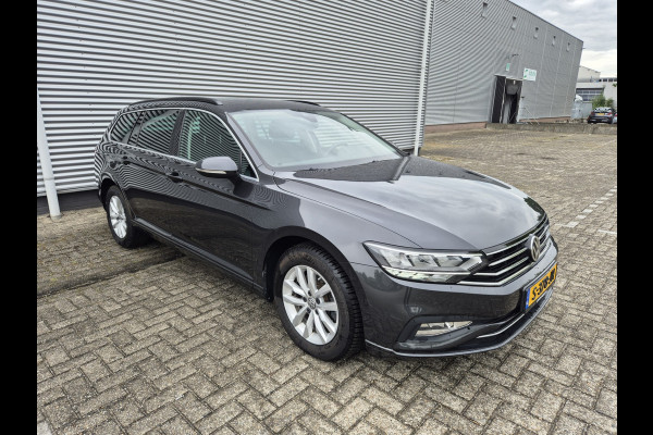 Volkswagen Passat Variant 1.5 TSI Comfort Business Automaat, airco,cruise,navigatie,trekhaak,parkeersensoren,
