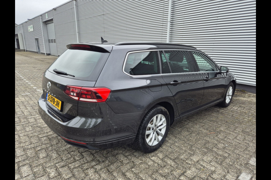 Volkswagen Passat Variant 1.5 TSI Comfort Business Automaat, airco,cruise,navigatie,trekhaak,parkeersensoren,