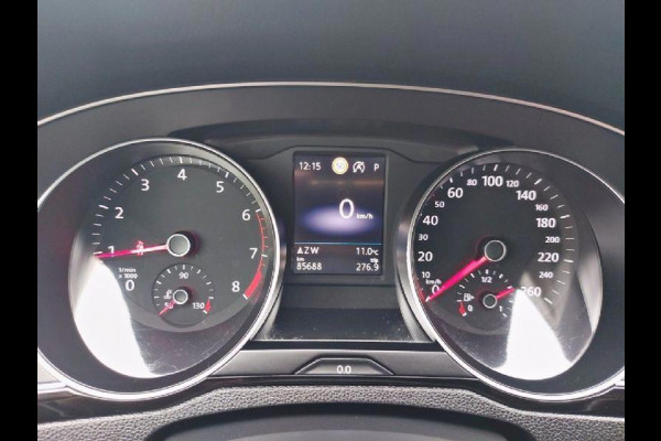 Volkswagen Passat Variant 1.5 TSI Comfort Business Automaat, airco,cruise,navigatie,trekhaak,parkeersensoren,