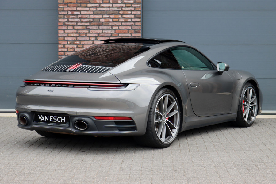 Porsche 911 992 3.0 Carrera 4S | 4-Wielbesturing | Panoramadak | Sport-Chrono | PASM | Burmester High-End | Surround Camera | Stoelventilatie- en verwarming | Night Vision |