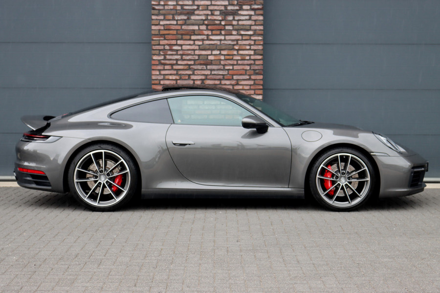 Porsche 911 992 3.0 Carrera 4S | 4-Wielbesturing | Panoramadak | Sport-Chrono | PASM | Burmester High-End | Surround Camera | Stoelventilatie- en verwarming | Night Vision |