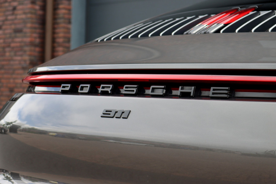 Porsche 911 992 3.0 Carrera 4S | 4-Wielbesturing | Panoramadak | Sport-Chrono | PASM | Burmester High-End | Surround Camera | Stoelventilatie- en verwarming | Night Vision |