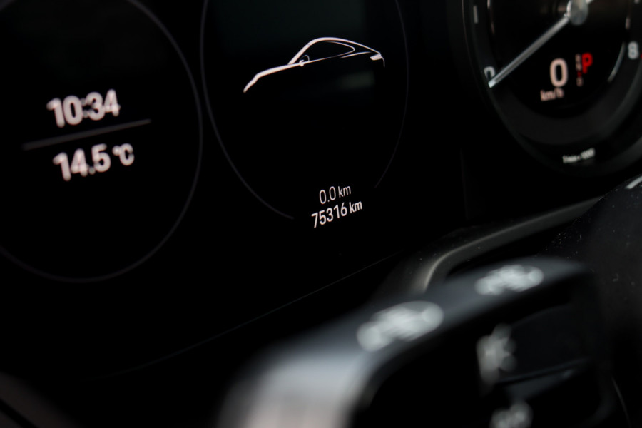 Porsche 911 992 3.0 Carrera 4S | 4-Wielbesturing | Panoramadak | Sport-Chrono | PASM | Burmester High-End | Surround Camera | Stoelventilatie- en verwarming | Night Vision |