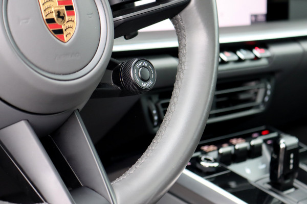 Porsche 911 992 3.0 Carrera 4S | 4-Wielbesturing | Panoramadak | Sport-Chrono | PASM | Burmester High-End | Surround Camera | Stoelventilatie- en verwarming | Night Vision |