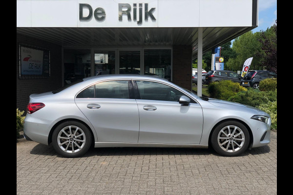 Mercedes-Benz A-Klasse 220 Advantage 190PK | Virt. Cockp., Camera, Navi, Stoelverw., LED, Half leder | NAP |